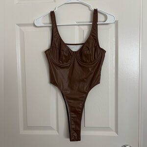 NWOT Mocha Brown Bodysuit (XS)